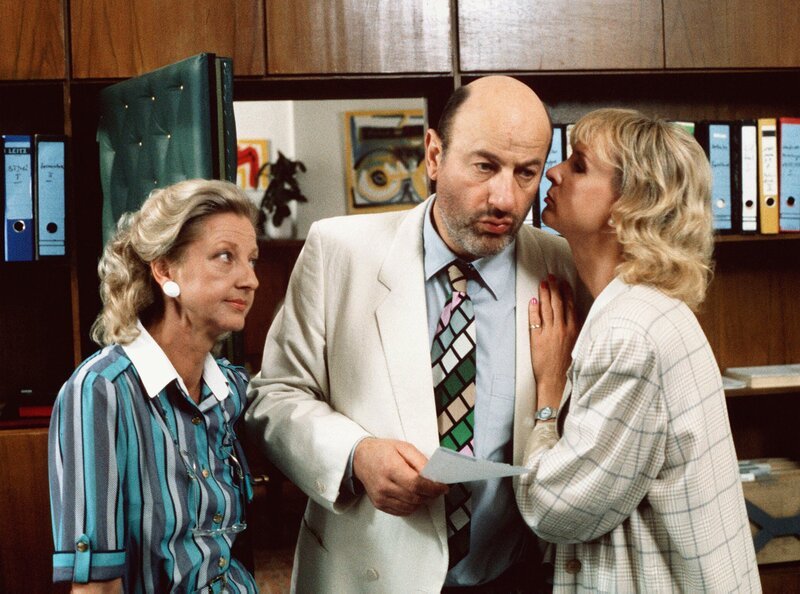 Corinna Genest, Manfred Krug und Diana Körner. – Bild: rbb