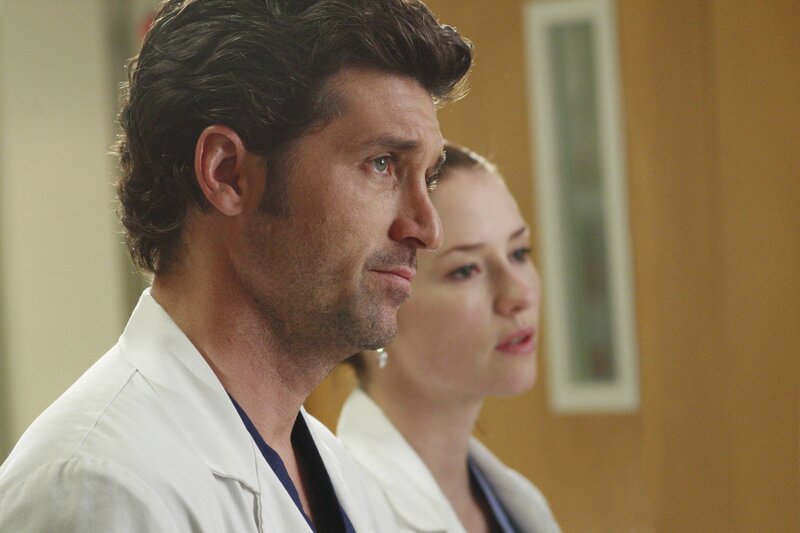 Versuchen Teresa und das baby zu retten: Derek (Patrick Dempsey, l.) und Lexie (Chyler Leigh, r.) … – Bild: 2007 American Broadcasting Companies, Inc. All rights reserved. NO ARCHIVE. NO RESALE. /​ Ron Tom Lizenzbild frei