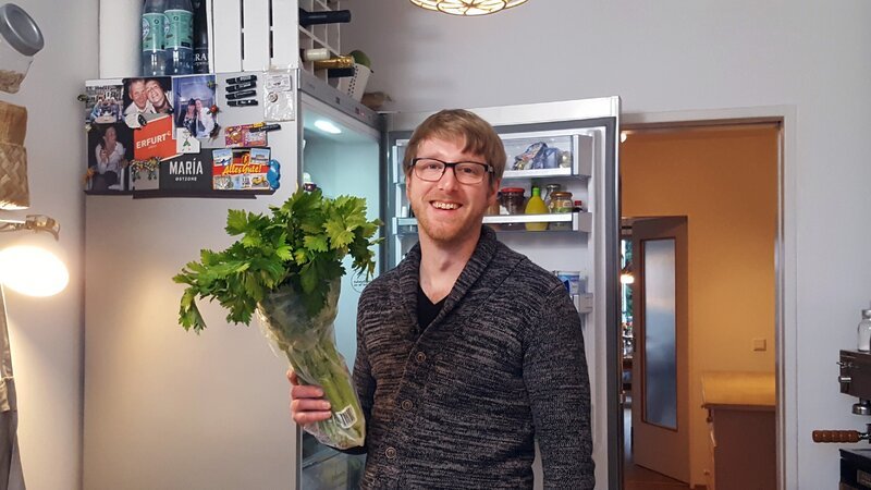 Gastgeber Chris – Bild: MG RTL D /​ ITV Studios