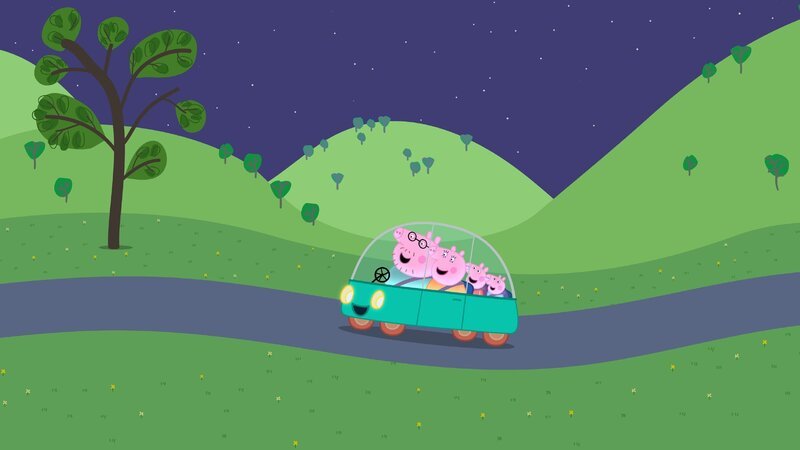 Familie Wutz war den ganzen Tag mit dem neuen Elektroauto unterwegs. – Bild: SUPER RTL