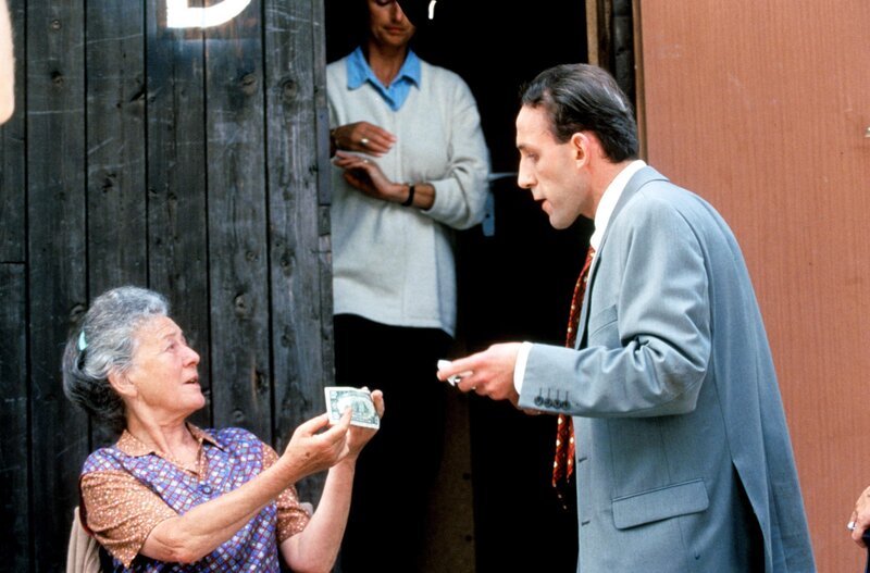 Julia Gschnitzer (Klofrau), Karl Markovics (Stockinger Ernst). – Bild: ORF (FS1/​FS2) /​ ORF2