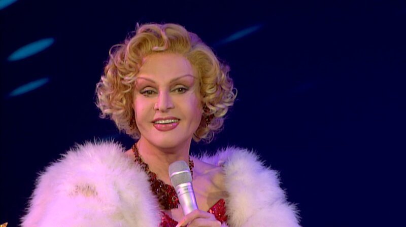 Die fabelhafte Mary (Foto) im Berliner Admiralspalast. Das rbb Fernsehen zeigt die grandiose Show MARY CHRISTMAS. – Bild: rbb Die fabelhafte Mary (Foto) im Berliner Admiralspalast. Das rbb Fernsehen zeigt die grandiose Show MARY CHRISTMAS. – Bild: rbb