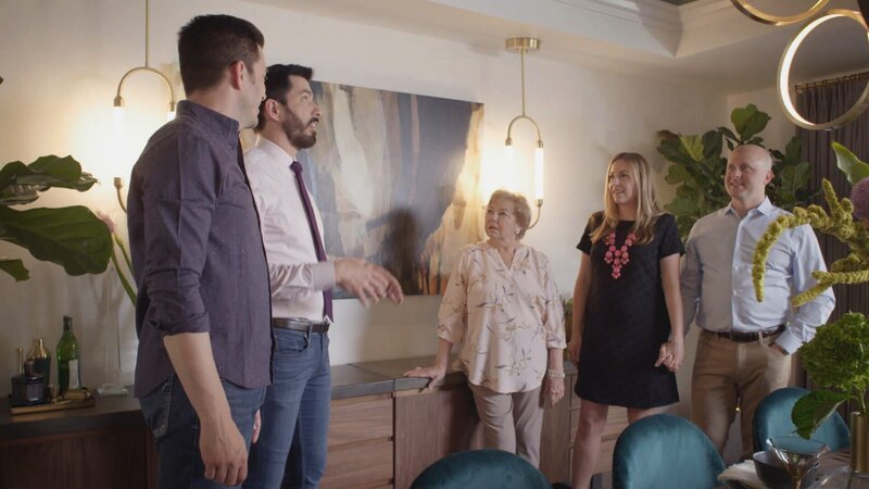 Kate and Gavin take Kate’s mother into their dream home, which is bursting at the seams. – Bild: HGTV
