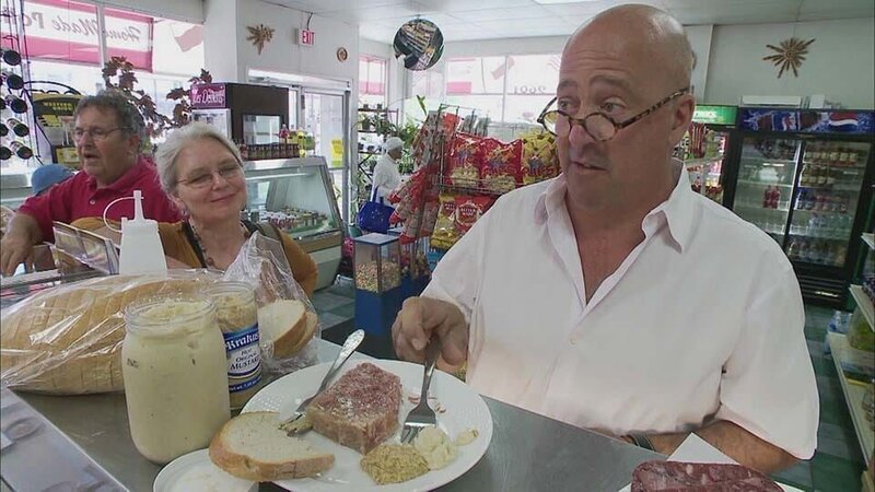 Andrew Zimmern in Detroit. – Bild: Discovery Channel