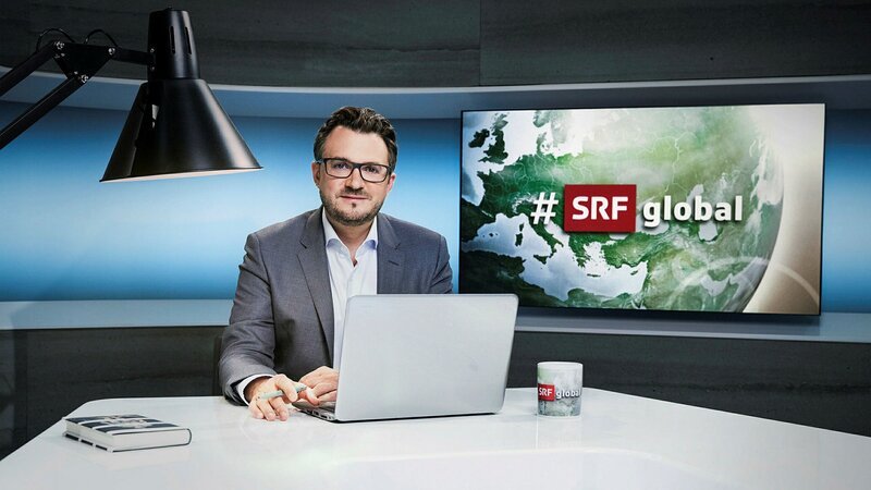 Moderator Sebastian Ramspeck. – Bild: ZDF und SRF, Oscar Alessio