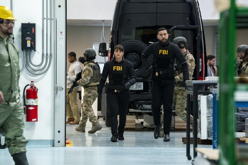 FBI SA Maggie Bell (Missy Peregrym, l.); FBI SA Omar Adom ‚OA‘ Zidan (Zeeko Zaki, r.) – Bild: CBS Broadcasting, Inc./​Bennett Raglin