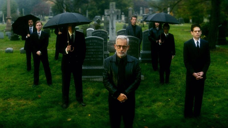 Gino Barelli (Joe Mantello, Mitte) – Bild: 2022 20TH TELEVISION. All Rights Reserved.  Lizenzbild frei