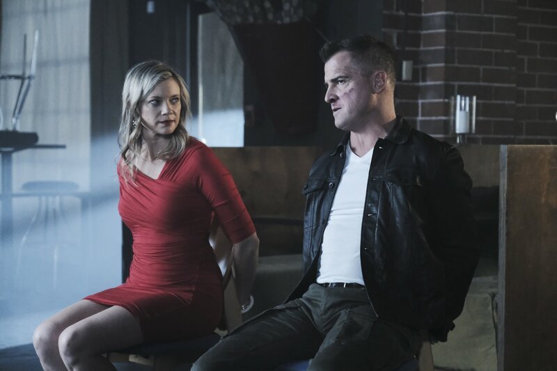 L-R: Dawn (Amy Smart); Jack Dalton (George Eads) – Bild: Guy D’Alema/​CBS