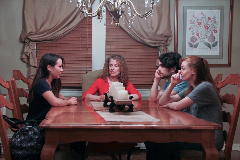 The Kananen family sitting at the dinner table. – Bild: Kevin Kaufman /​ Discovery Communications