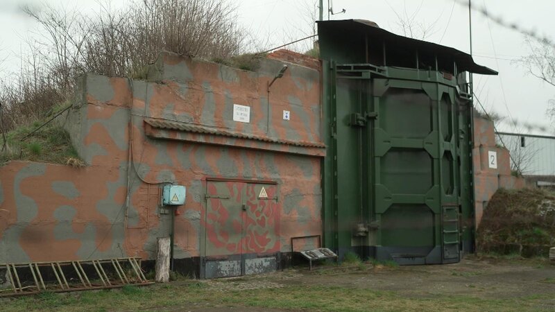 In Großenhain befindet sich die Bunkeranlage „Granit 1“, die während des Kalten Krieges als streng gesichertes Sonderwaffenlager diente und zur Aufbewahrung nuklearer Waffen genutzt wurde. – Bild: WeltN24 GmbH