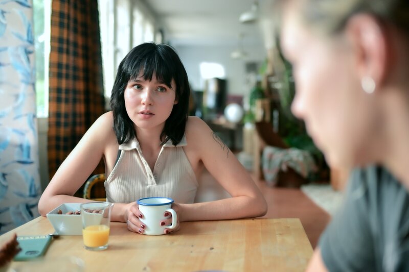 Emily (Paulina Hobratschk). – Bild: ORF/​MR Film/​Christopher Glanzl