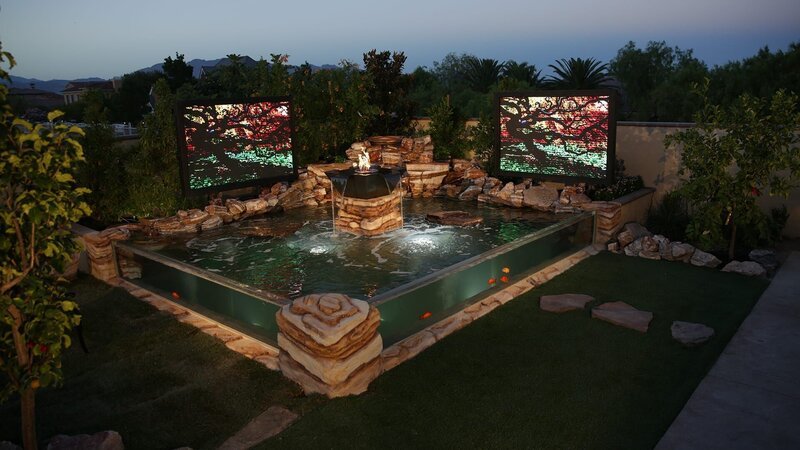 Brett’s 4500 gallon pond is a slight to behold! – Bild: Animal Planet /​ Discovery Communications