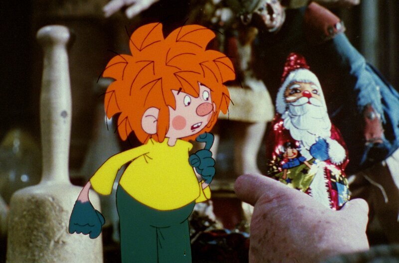 Der Pumuckl bekommt Besuch vom Nikolaus. – Bild: BR/​Infafilm GmbH/​Original-Entwurf „Pumuckl“-Figur: Barbara von Johnson
