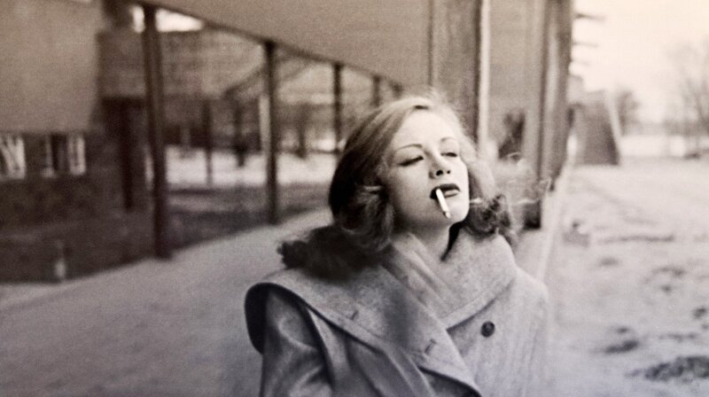 Fotoaufnahmen mit der jungen Schauspielerin 1947 in Berlin Wannsee. – Bild: rbb/​Privatarchiv Hildegard Knef