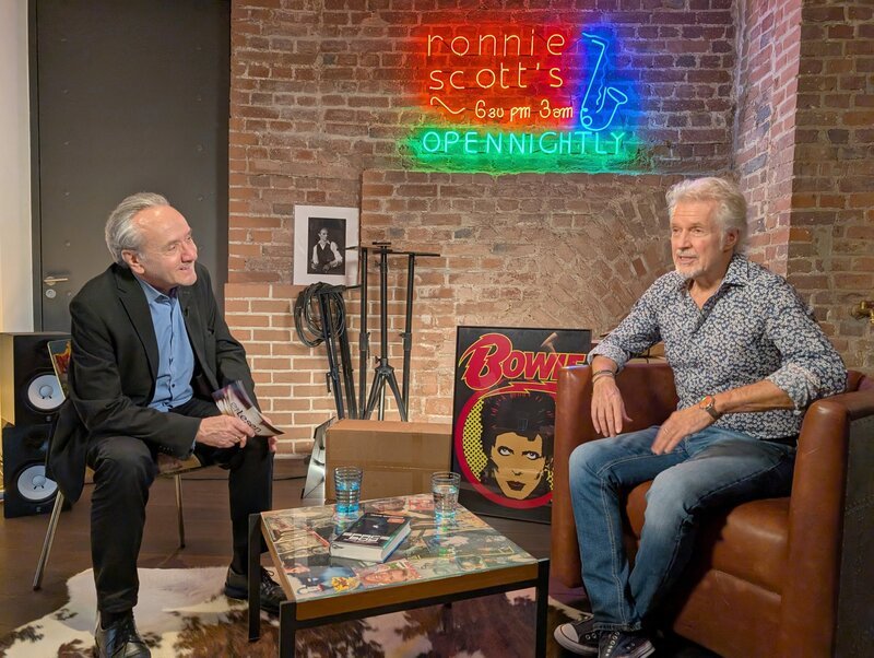 Heinz Sichrovsky, Frank Schätzing. – Bild: ORF/​ORF III