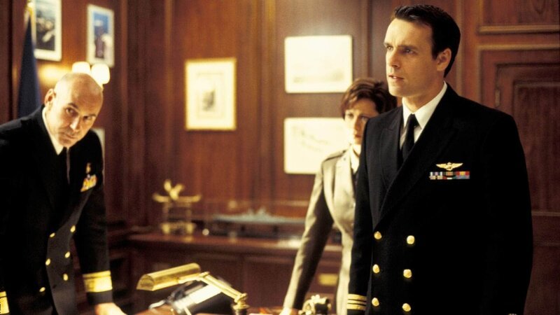 A.J. Chegwidden (John M. Jackson, l.), Sarah MacKenzie (Catherine Bell), Harmon Rabb, Jr. (David James Elliott) – Bild: RTL /​ CBS Studios Inc.