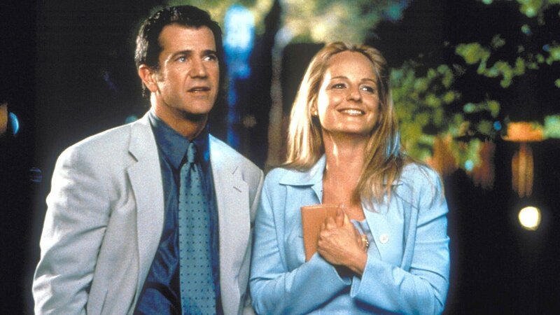 Nick (Mel Gibson) erweist sich als großer Frauenversteher. Auch Darcy (Helen Hunt) fällt darauf herein.. – Bild: RTL II