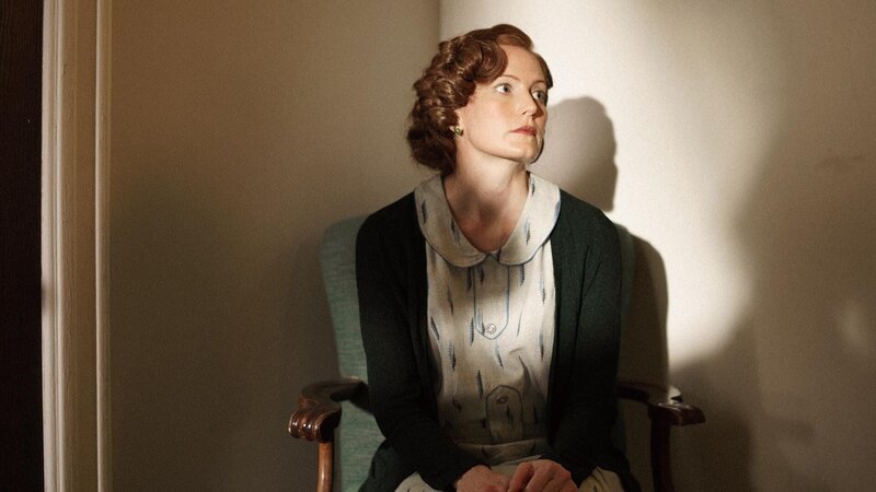 Pearl O’Loughlin sits in a chair. – Bild: Discovery Communications