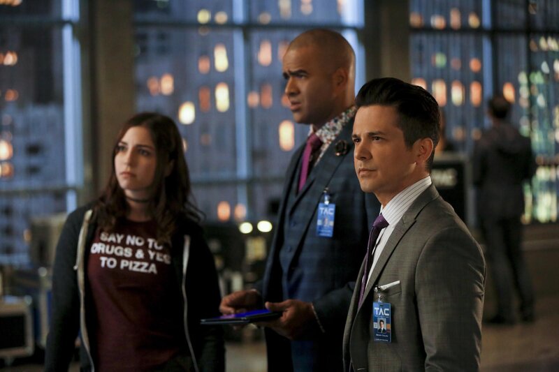 Sie erwartet eine neue spannende Herausforderung, nachdem der Fall eines vor drei Jahren im Central Park ermordet aufgefundenen Spitzensportlers der Hudson University neu aufgerollt: (v.l.n.r.) Cable (Annabelle Attanasio), Chunk (Chris Jackson) und Benny (Freddy Rodriguez) … – Bild: Craig Blankenhorn