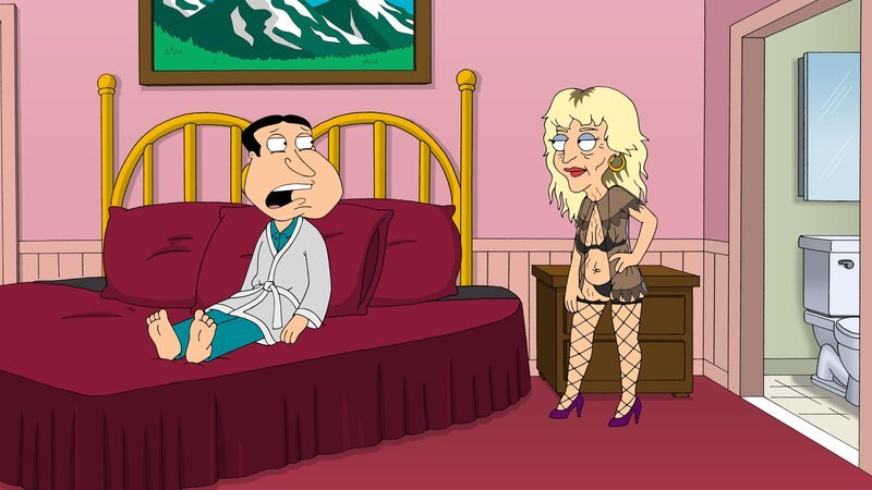 Ein Ausflug in die Mensa der Universität Harvard endet für Quagmire (l.) anders als geplant – denn nach einer durchzechten Nacht muss er feststellen, dass er eine Prostituierte (r.) geheiratet hat … – Bild: 2013 Twentieth Century Fox Film Corporation. All rights reserved. Lizenzbild frei