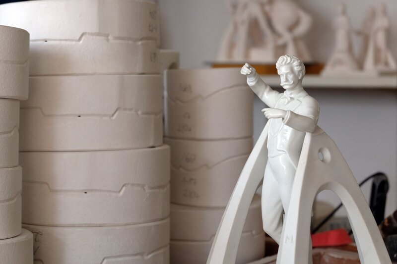 Augarten Porzellan, für viele ein begeehrtes Sammlerstück. – Bild: ORF III