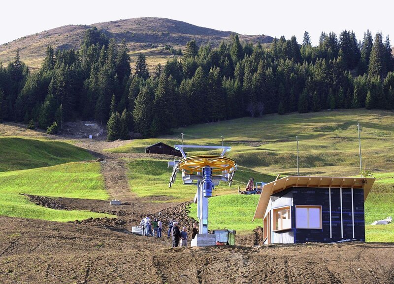 Bau des Solarskiliftes – Bild: ZDF/​SRF/​Paolo Foschini