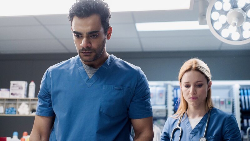 Stehen vor einer grossen Herausforderung: Hamza Haq als Bashir Hamed, Laurence Leboeuf als Magalie Leblanc – Bild: SRF