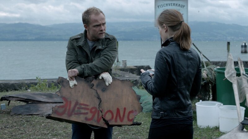 L-R: Matthias Koeberlin als Micha Oberländer and Nora von Waldstätten als Hannah Zeiler. – Bild: S1