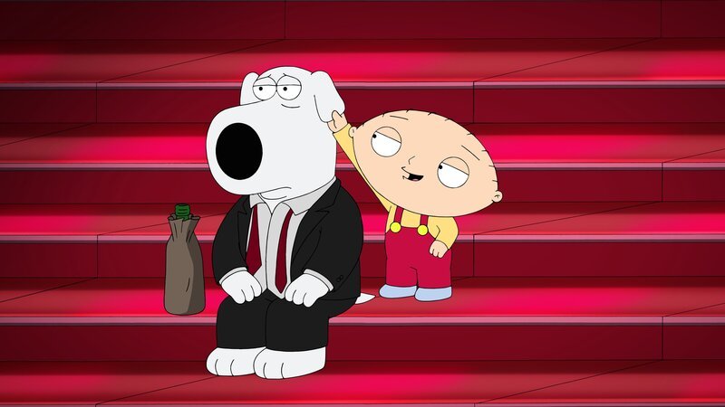 Brians (l.) neues Theaterstück wird ein voller Erfolg und er wird zum gefeierten Star in seinem Heimatstädtchen. Stewie (r.) beschließt daraufhin, auch ein Theaterstück zu schreiben und gibt es Brian zum Lektorat. Der muss jedoch entsetzt feststellen, dass Stewies Werk um ein Vielfaches besser ist als sein eigenes und lässt es verschwinden … – Bild: 2013 Twentieth Century Fox Film Corporation. All rights reserved. Lizenzbild frei