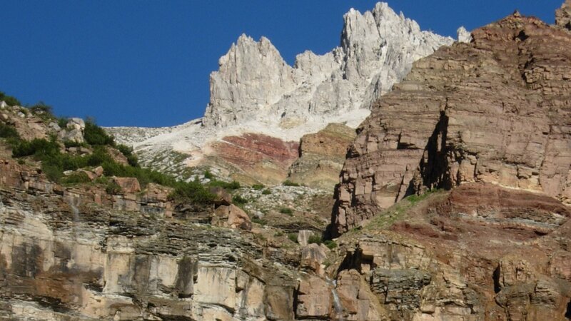 Tief unter der Schneedecke des sibirischen Ödlands verbergen sich die Spuren einer der größten Naturkatastrophen der Erdgeschichte. – Bild: ZDF und ZDF E
