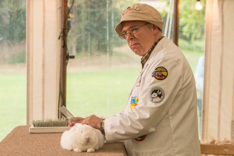 Timothy Benson (Steve Pemberton) ist der ungeschlagene Zuchtkönig von Midsomer. Mit Hercules holt er nicht nur jede Menge Trophäen, auch lässt Benson sich jede erfolgreiche Paarung mit Hercules gut bezahlen. – Bild: ZDF und Mark Bourdillon