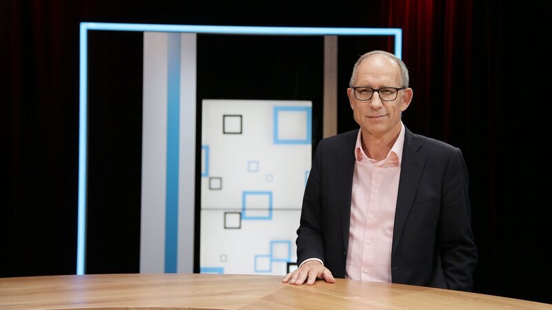 SonntagsZeitung Standpunkte Moderator Reto Brennwald  Copyright: SRF/​PTV – Bild:  SRF/​PTV