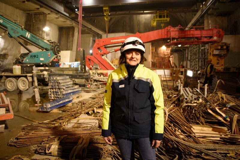 Ingenieurin Tanja Janisch-Breuer macht aus Wasser Strom. Derzeit bauen sie und ihr Team in Kaprun das Pumpspeicherkraftwerk aus – unterirdisch! – Bild: ZDF und Leo Spors