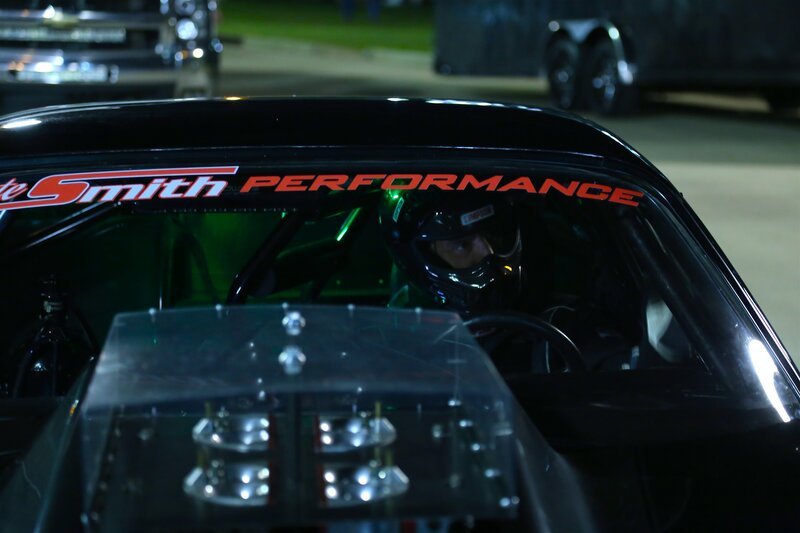 Monza macht sich bereit für den Start, wo er gegen einen anderen 405er-Fahrer, Ryan Martin, antreten muss. – Bild: Discovery Communications