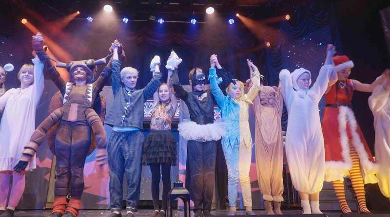 Elora, Cleo, Charlotte und ihr Weihnachtsmärchen 5 – Bild: rbb/​Matthias Eder
