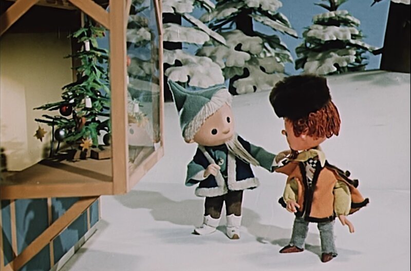 Das tapfere Schneiderlein ist dem Sandmännchen sehr dankbar. – Bild: rbb