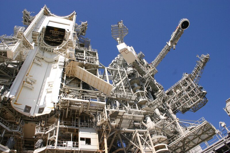 Gantry, Startrampe – Bild: Discovery Communications