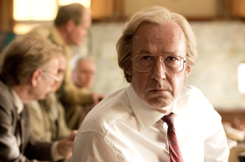 Der NRW-Einsatzleiter (Ulrich Noethen) weiß schon bald, wie gefährlich die Bankräuber sind. – Bild: ARD Degeto/​Ziegler Film/​Martin V /​ ARD Degeto/​Programmplanung und P