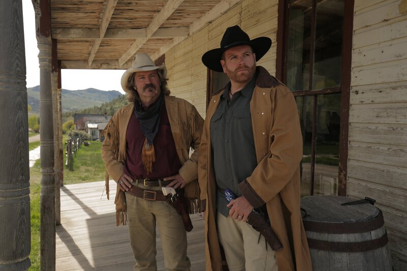 Stan Smith (l.); Josh Gates (r.) – Bild: The Travel Channel, L.L.C.