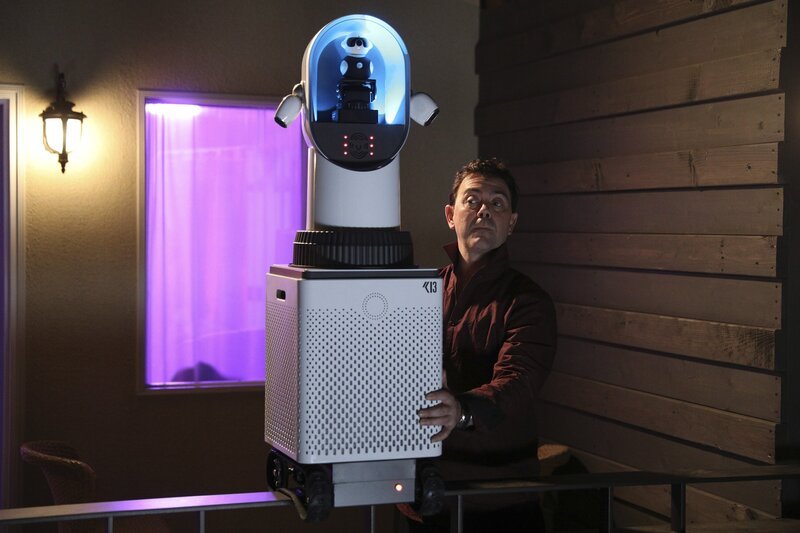 Charles Boyle (Joe Lo Truglio) – Bild: 2016 NBCUniversal Media, LLC /​ Jordin Althaus