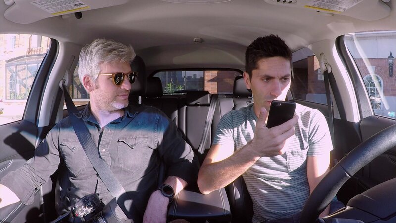 L-R: Max, Nev – Bild: Paramount