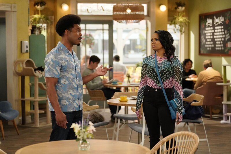 Carter (Julian Gant, l.); Randi (Kyla Pratt, r.) – Bild: Warner Bros. Entertainment Inc. & Fox Media LLC
