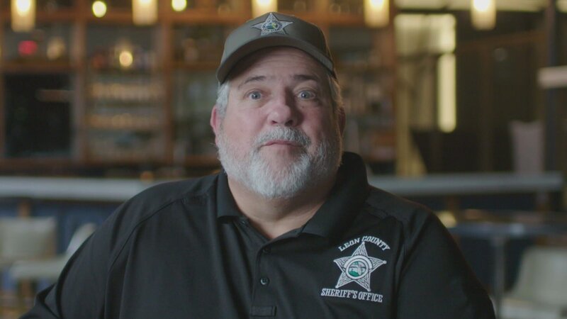 Joel Weaver, Detective, interview. – Bild: Warner Bros. Discovery, Inc.