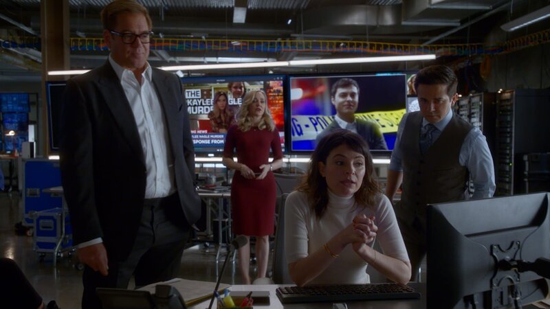 Pictured L-R: Michael Weatherly as Dr. Jason Bull, Geneva Carr as Marissa Morgan, MacKenzie Meehan as Taylor Rentzel, and Freddy Rodriguez as Benny Colón – Bild: CBS Broadcasting, Inc.