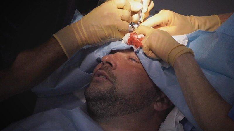 ein Patient im Operationssaal – Bild: TLC