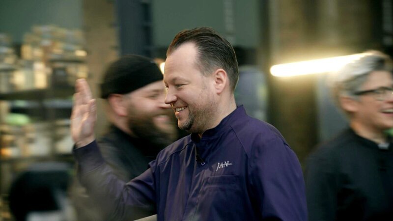 Philipp (l.), Jan Hartwig, Monika. – Bild: RTL /​ Folge 01_004