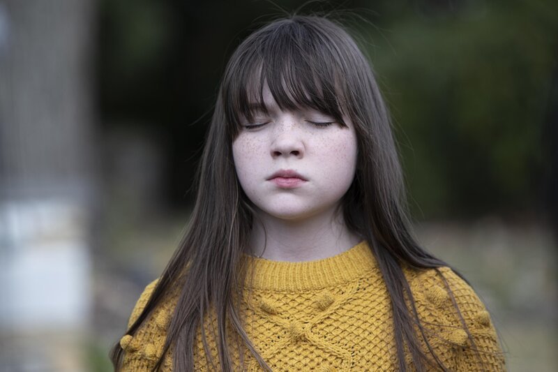 Piper (Alexa Swinton) – Bild: Emergence /​ ABC Studios /​ Eric Liebowitz