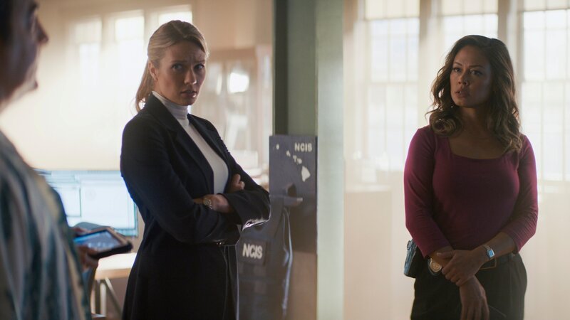 Kate Whistler (Tori Anderson, l.); Jane Tennant (Vanessa Lachey, r.) – Bild: HIGHEST QUALITY SCREENGRAB AVAILABLE /​ Paramount
