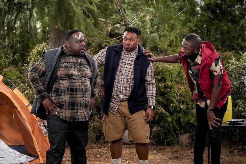 (v.l.n.r.) Calvin Butler (Cedric the Entertainer); Marty Butler (Marcel Spears); Malcolm Butler (Sheaun McKinney) – Bild: CBS Broadcasting, Inc. /​ Monty Brinton