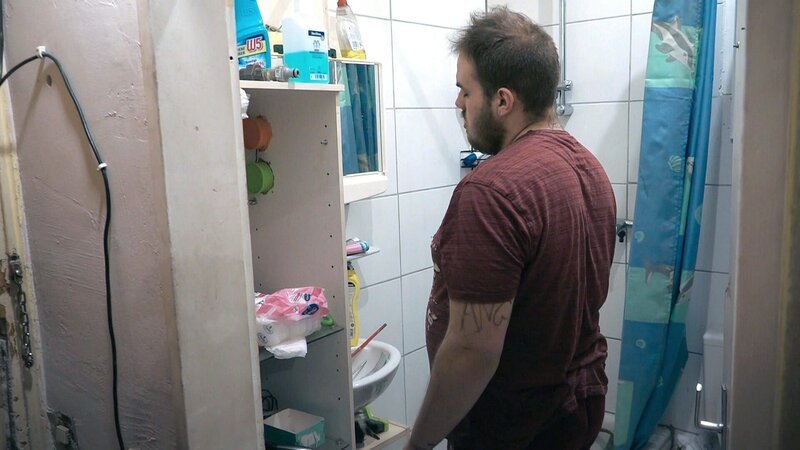 Manuel (24) leidet seit Monaten unter plötzlich auftretenden Schlafattacken. – Bild: RTLZWEI